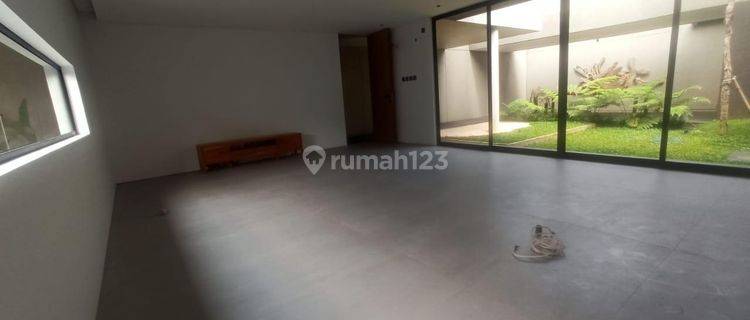 Gila Banget Sih Sumpah, Rumah Keren Parah, di Batununggal Dijual 1