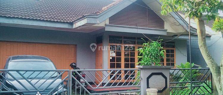 Inceran Banyak Orang Ni, Rumah Cakep Banget Dijual di Kembar Mas 1