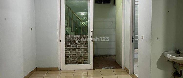 Disewakan Cepat Rumah Minimalis Harga Terjangkau, Metland Menteng, Jakarta Timur, 011 1