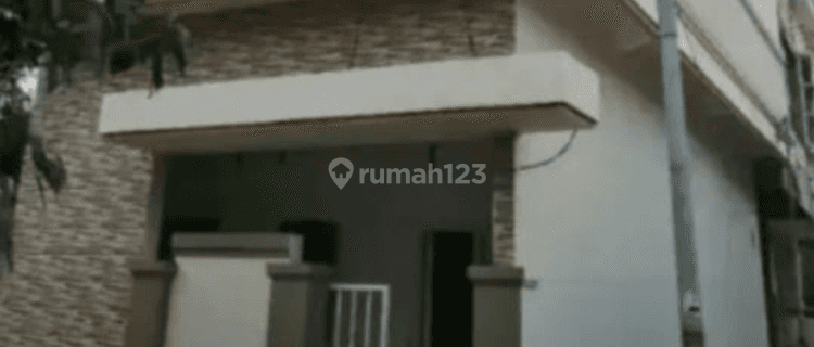 Rumah 2 Lantai di Jl. Bulak Rukem Timur 1a, Surabaya Utara 1