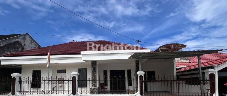 DI  RUMAH DI TENGAH KOTA DAN SANGAT STRATEGIS 1