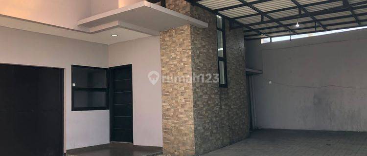 Dijual rumah 
Komplek Baladewa Asri
Jl. Pajajaran bandung 1