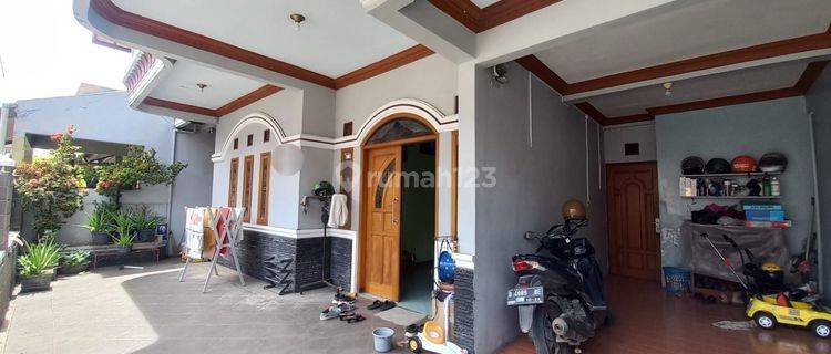 Dijual Rumah 3 Lantai Siap Huni Di Kopo Permai 1