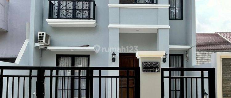 Rumah bagus 2 Lantai siap huni dekat ke Jakarta selatan 1