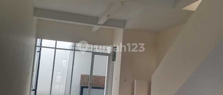 For Rent Ready-to-Use Shophouse Great Location Kopo Bandung City 1