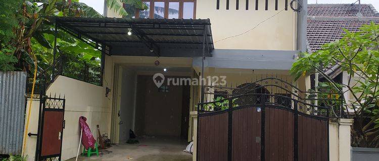 For Rent or Sale Renovated House, Ready to Live in in West Gatot Subroto, Denpasar Near Khalam Kudus School  1