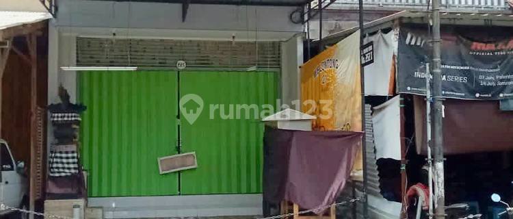 New and Ready-to-Use Shophouse for Retail Business on a Busy Route in Gatot Subroto Tengah, Near Living World, Denpasar  1