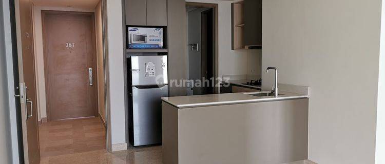 APARTEMEN GOLD COAST 3 BEDROOM SEAVIEW SEMI FURNISH  1