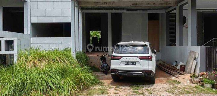 DiJual cepat Rumah Sukajadi Batam Centre (View Golf) Bangunan 3Lantai Unfinish 1