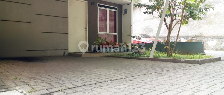 COMFORTABLE NEIGHBORHOOD HOUSE IN TAMAN AKASIA PADALARANG BANDUNG. LOCATION NEAR PADALARANG TOLL GATE AND HIGH-SPEED TRAIN STATION. 1