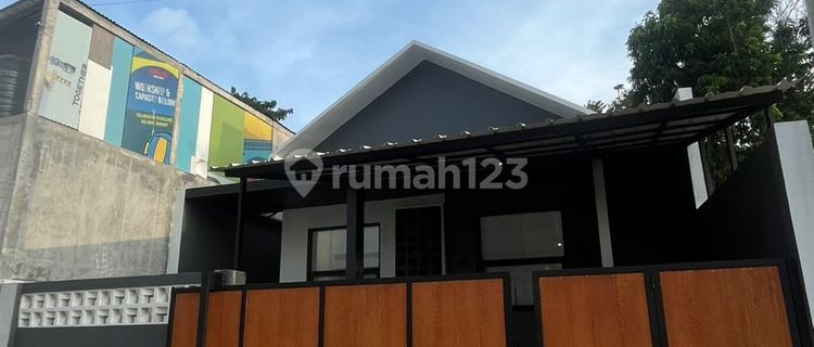 RUMAH 1 LANTAI BARU DIBANGUN DALAM KOMPLEK PERUMAHAN DI CINUNUK BANDUNG TIMUR 1