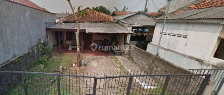 Rumah Tua SHM di Jl. Wr Supratman, Tangerang Selatan 1