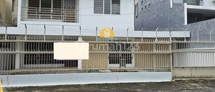 Rumah Tengah Kota Yg Cocok Buat Kantor Ataupun Tempat Tinggal  1