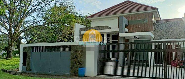 Rumah Mewah di Jalan Padma Boulevard hadap Timur 1