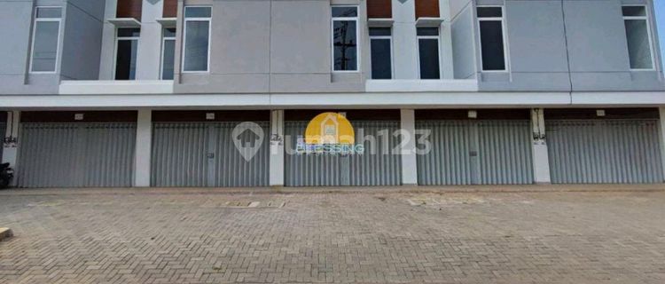 New 2-Story Shop House at Mutiara Arteri Gajah Semarang 1
