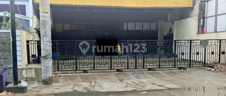 Commercial Space Can Be Used For Restaurant At Jl. Nogososro Tlogosari Semarang 1