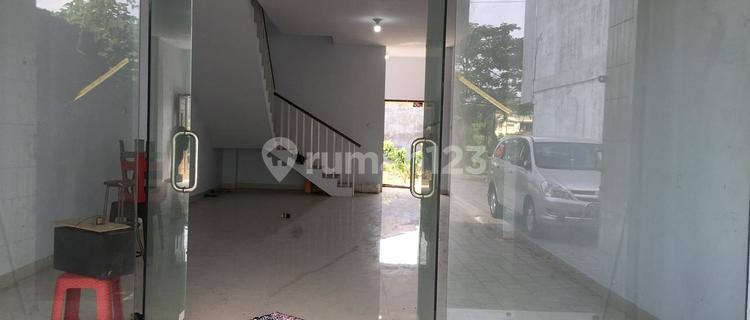 For Rent 3-Storey Shop/Office on Sunset Road Main Street Seminyak, Premium Commercial Area. 1