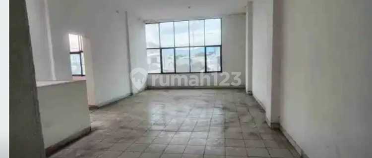 For Rent 4-Storey Shophouse in Sudirman, Bandung Ready to Use Strategic Location Busy and Easy Access 1
