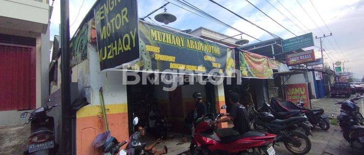 Ruko 2 lantai Lokasi Sangat strategis 1