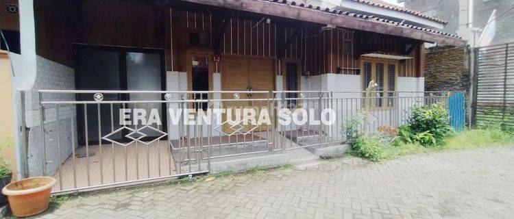 Dijual Cepat !!!!!Rumah Siap Huni di Dekat Solobaru 1