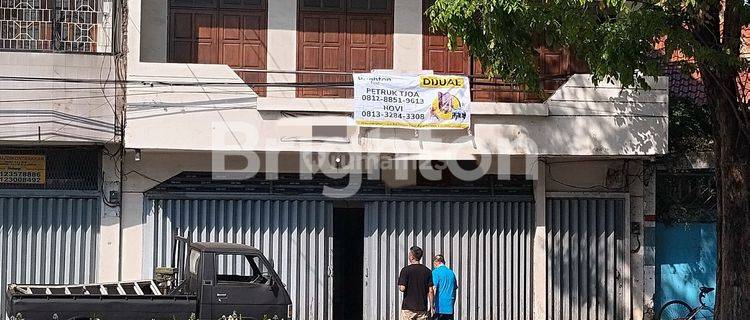 RUKO 3 LANTAI 2 KAVLING JADI 1 LOKASI POROS JALAN RAYA COCOK UNTUK USAHA PASURUAN KOTA 1