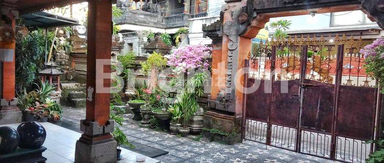 DISEWAKAN RUMAH GATOT SUBROTO DENPASAR UTARA BALI 1