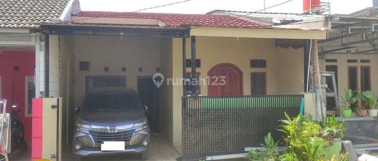 Rumah DP Murah Ada Carport 6 menit ke Mall Metropolitan Cibubur J28219 1