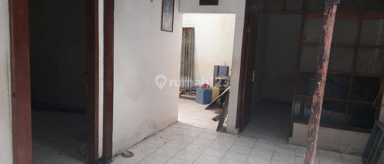 Dijual rumah di sayap Moch Toha 1