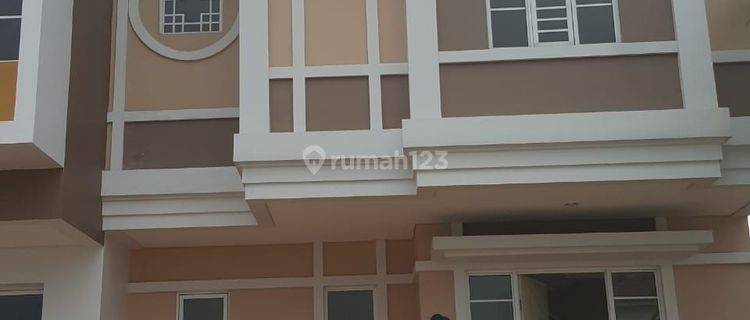 Rumah  di Malibu Village Gading Serpong 2 Lantai Bagus 1