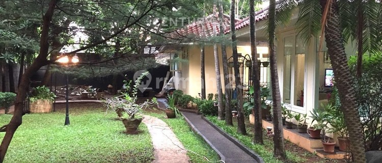 Rumah 2 Lantai With Private Pool di Pondok Aren Bintaro Sektor Iv 1