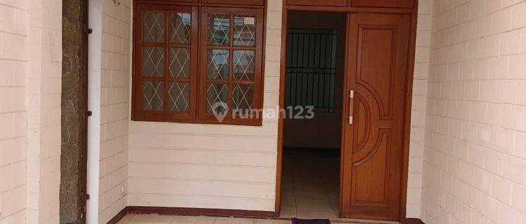 Harga Murah 1 Unit Rumah Lokasi Strategis Di Tebet Timur JakSel  1