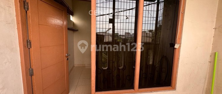 Rumah 2 Lantai Siap Huni Strategis Di Cengkareng Jakarta Barat 1