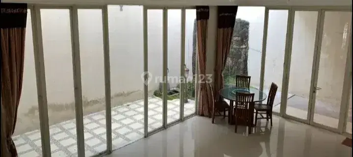 Rumah Pakuwon The Mansion Surabaya Murah (HEN.B586) 1
