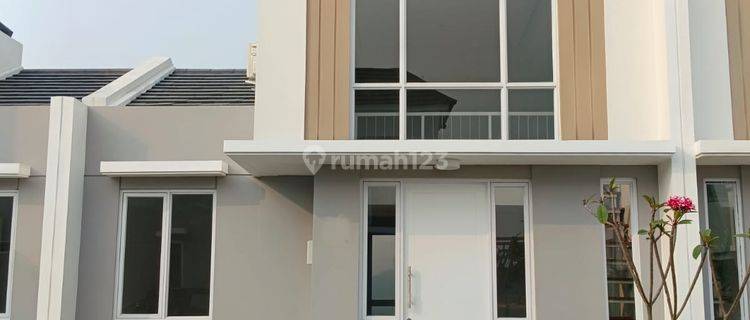 Rumah Baru di Paramount Petals Cluster Canna, Tangerang 1