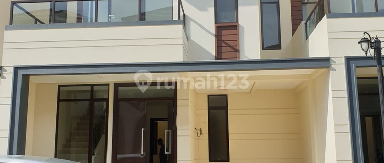 Turun Harga Rumah Semi Furnished di Lavon Cluster Regalia, Tangerang 1