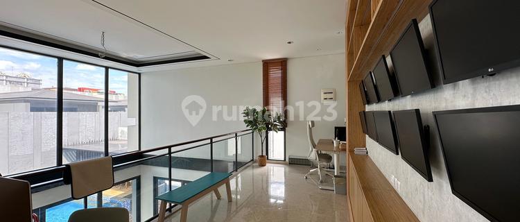 Rumah Design Modern 2Lantai Lokasi Bagus Bebas Banjir di BSD City 1