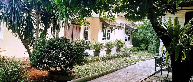 Rumah di Jalan kejaksaan SHM 1