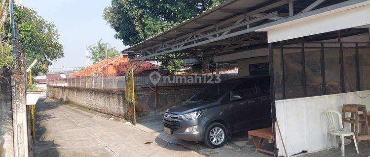 Disewakan Gudang + Rumah Ex Workshop Lokasi Strategis di Jalan Raya Pulogebang Jakarta Timur 1