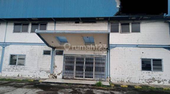 Dijual Tanah Dan Bangunan Ex Kantor di Karawang  1