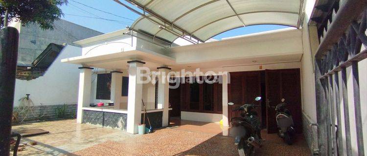 Rumah Darmo Permai 3KT full furnished, Surabaya 1