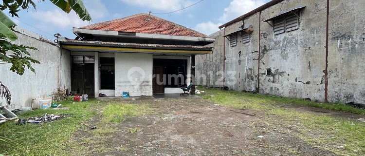 Tempa Usaha Premium Strategis Siap Pakai di Jalan Raya Majapahit 1