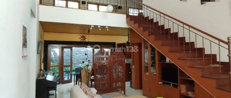 Rumah Furnished SHM di Pasteur, Bandung 1