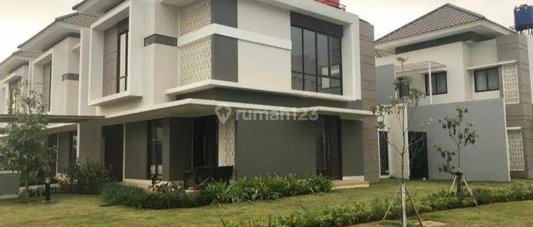 Dijual Rumah Asri terawat 2 lantai , SemiFurnish di Summarecon Bandung 1