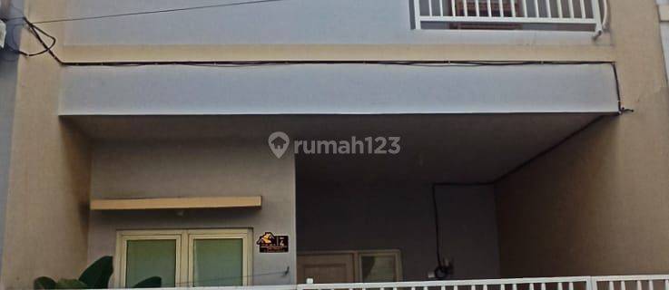 Rumah Minimalis Dekat Petra Kutisari 12350 Surabaya Murah 1