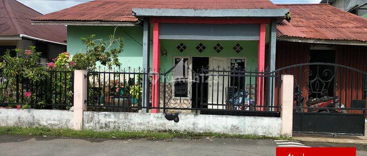 Rumah second siap huni, bagus di Tabrani Ahmad 4 Kamar Tidur Kota Pontianak - Kalimantan Barat 1
