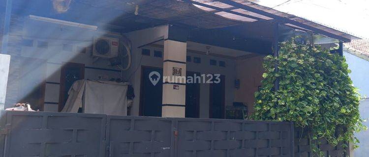 BU RUMAH DIJUAL COCOK UTK USAHA SEMI FURNISHED PINGGIR JALAN 1