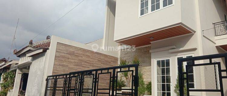 Rumah 2 Lantai Baru Unfurnished SHM di Jl Palagan Dekat Hotel Hyatt, Yogyakarta 1