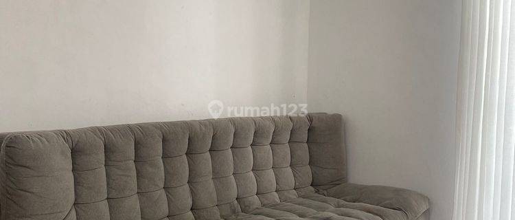 Rumah Baru Semi Furnished SHM di Jl Kaliurang Km 9, Yogyakarta 1