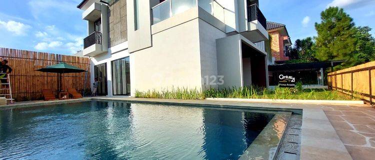 Disewakan Rumah Mewah Dengan Swimming Pool di Bintaro 1