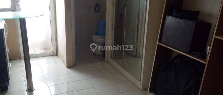 Dijual Apartemen Green Pramuka, Type Studio, Tower Fagio, Furnished, Siap Huni      **toma 1